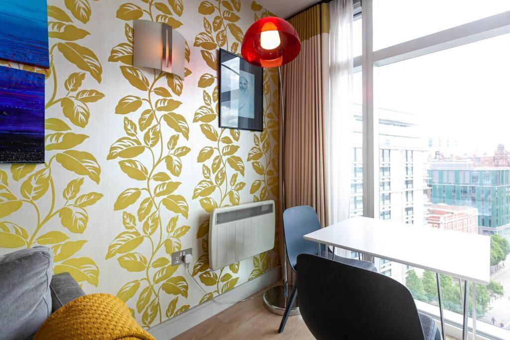 Iconic Luxury Manchester Apartment Extérieur photo